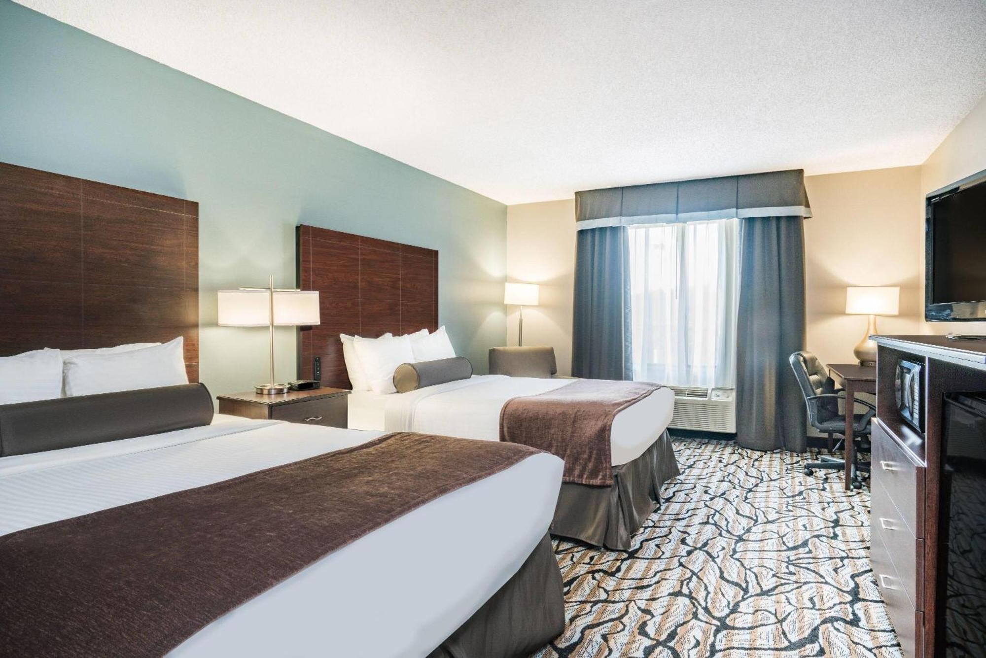 Days Inn & Suites By Wyndham Wausau Εξωτερικό φωτογραφία
