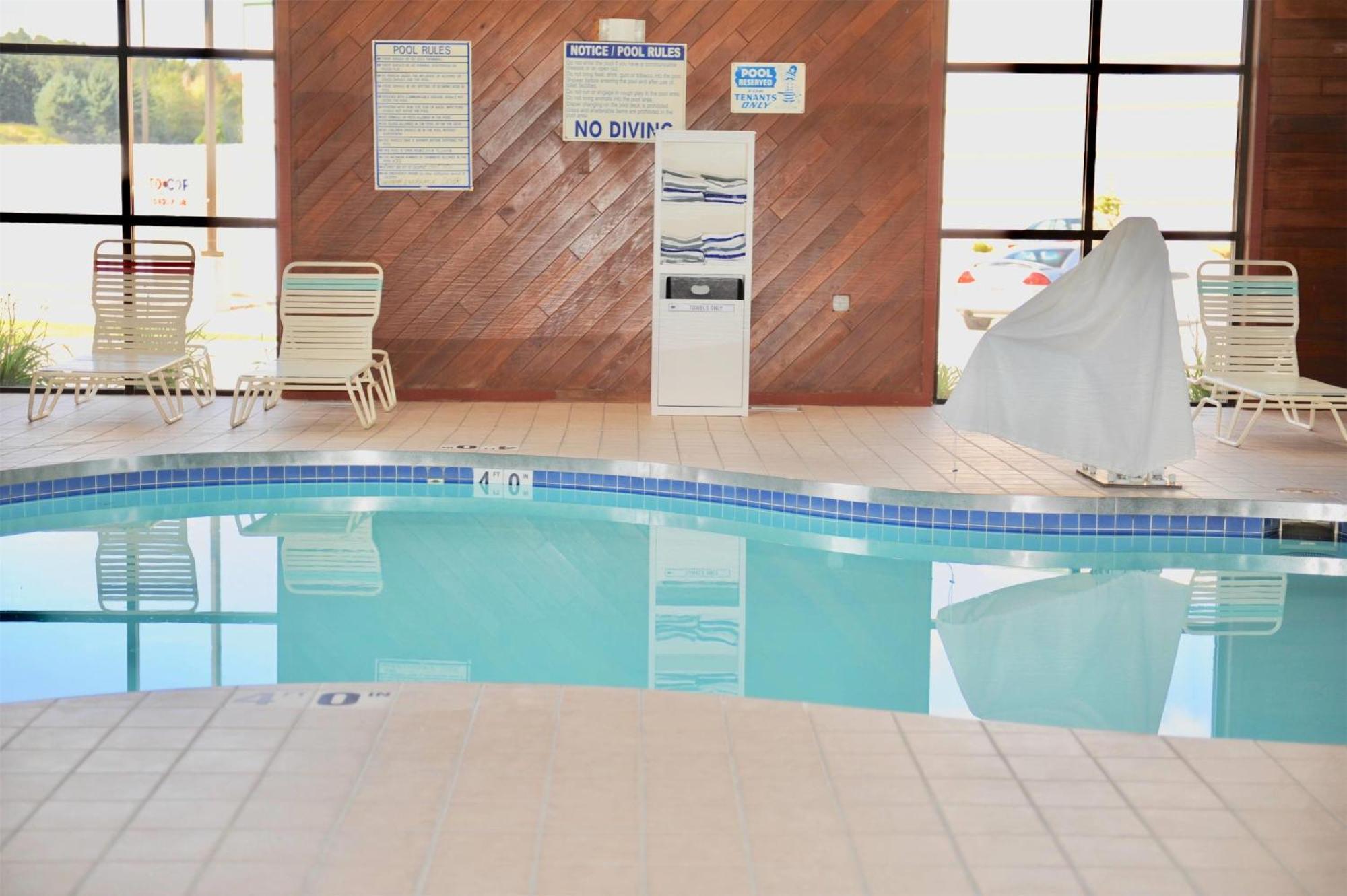 Days Inn & Suites By Wyndham Wausau Εξωτερικό φωτογραφία