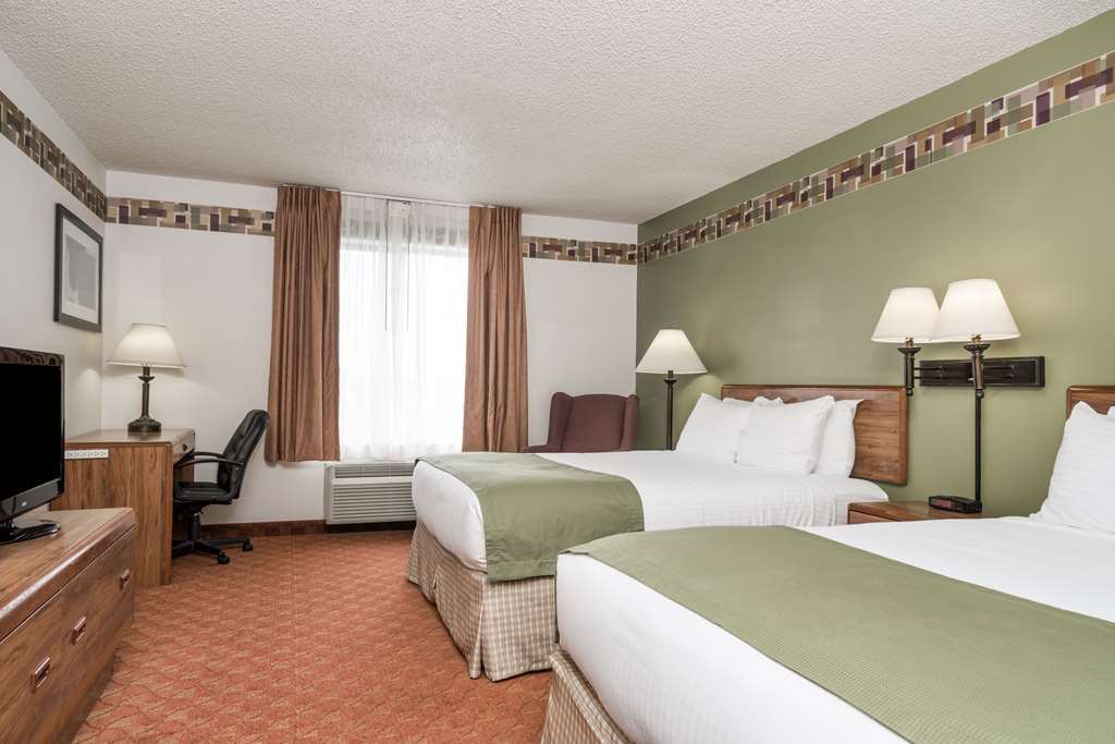 Days Inn & Suites By Wyndham Wausau Δωμάτιο φωτογραφία